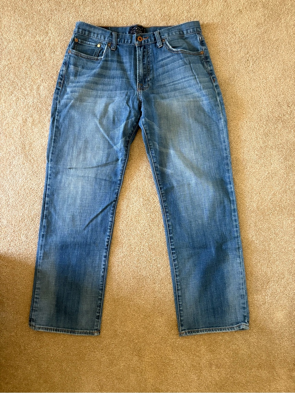 Lucky Brand Men's Relaxed Straight-Leg Jeans - Mid Blue Wash